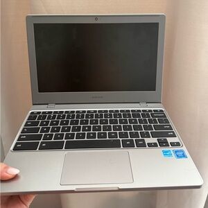 Samsung Chromebook 4 - Gray